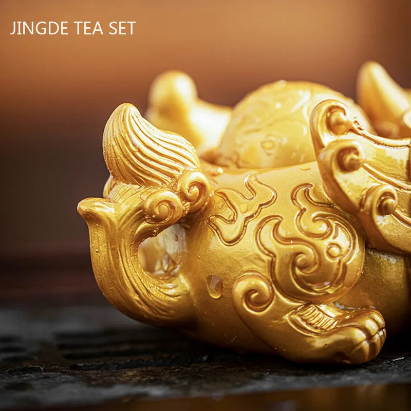 1PCS Chinese Resin Discolored Tea Pet Lucky Cute Golden Toad Ornaments Desktop Handmade Crafts Home Tea Set Decoration Gifts