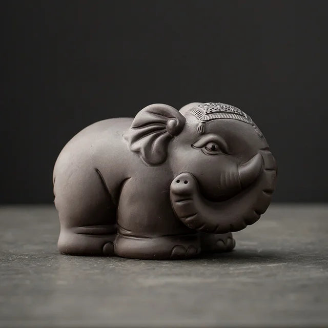 Handmade Purple Clay Tea Pet Ornaments Tea Tray Elephant Sculpture Decoration Can Raise Tea Figurine Accessories Desktop Decors