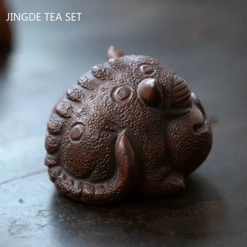 Yixing Raw Ore Purple Sand Tea Pet Three Foot Golden Toad Sculpture Small Ornaments Chinese Tea Table Decoration Tea Accessories